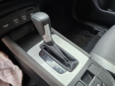 Honda Jazz Crosstar çıkma otomatik vites topuzu