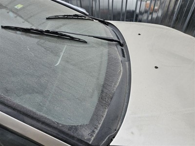 Honda Civic 2003 cam önü ızgarası