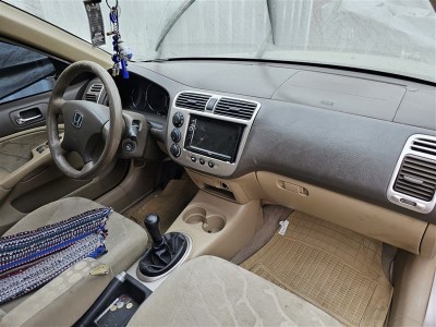 Honda Civic 2003 göğüs