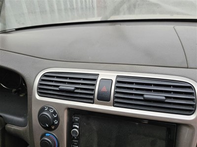 Honda Civic 2003 kalorifer ızgarası