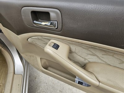 Honda Civic 2003 yolcu cam açma düğmesi