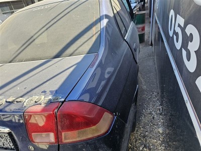 Honda Civic vtec sağ arka çamurluk mavi