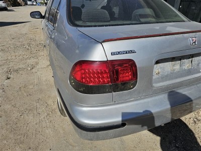 Honda Civic vtec sol arka stop camı Honda Civic vtec sol arka stop camı