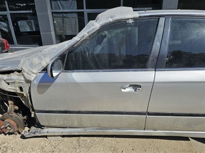 Honda Civic vtec sol ön kapı gri Honda Civic vtec sol ön kapı gri