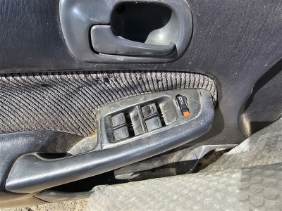 Honda Civic vtec şoför cam açma düğmesi Honda Civic vtec şoför cam açma düğmesi