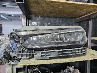Honda Civic FC5 led sol ön far