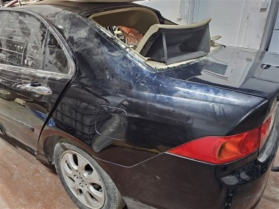 Honda Accord sol arka çamurluk siyah