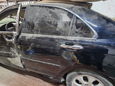 Honda Accord sol arka kapı siyah