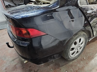 Honda Accord sağ arka çamurluk siyah
