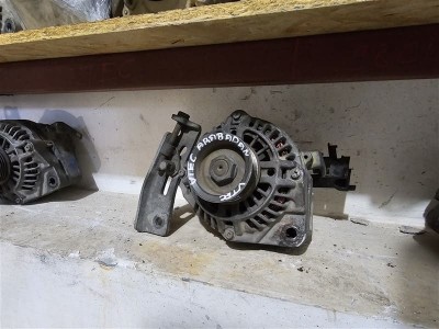 Honda Civic Vtec şarj dinamosu