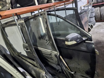 Honda Crv 2009 sağ ön kapı siyah